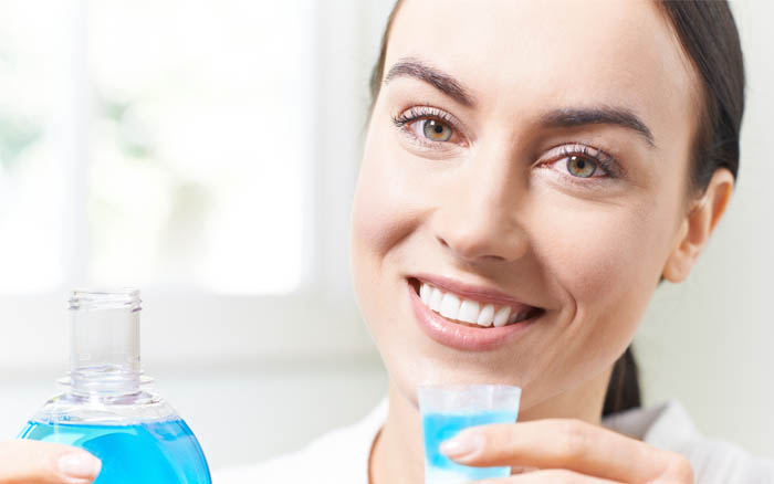 ¿Es importante un buen enjuague bucal?