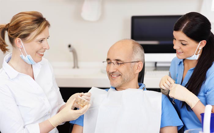 Todo lo que necesitas saber sobre la prótesis dental removible
